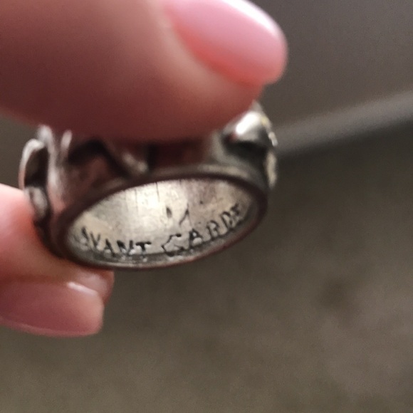 Avant garde ring with stars silver pewter size 7 1/2 - Picture 6 of 6